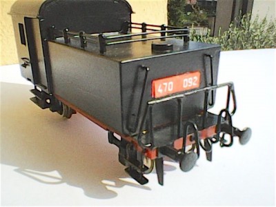 12 tender fronte.jpg