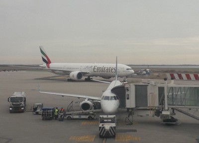 Boeing 777-300ER di Emirates in arrivo da Dubai