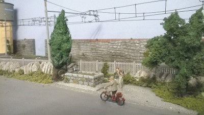 foto bici vecchio e fontanile 3.jpg