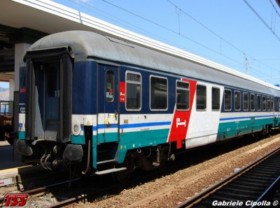 Carrozza tipo X cuccette C6 ristrutturata ex Thellò ex Artesia