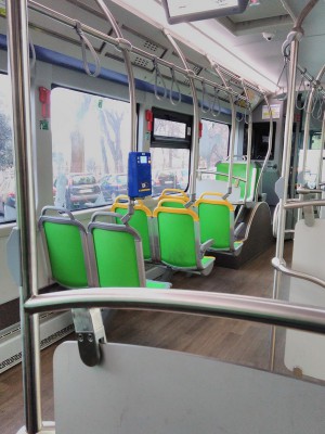 IMG_20180121_085119 (2).jpg (132.36 KiB) Visto 7251 volte Interni bus elettrico BYD 12 metri GTT