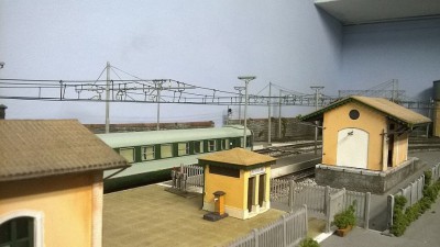 Ingresso stazione con i servizi.