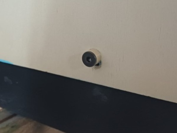 Esempio di fissaggio del fondale