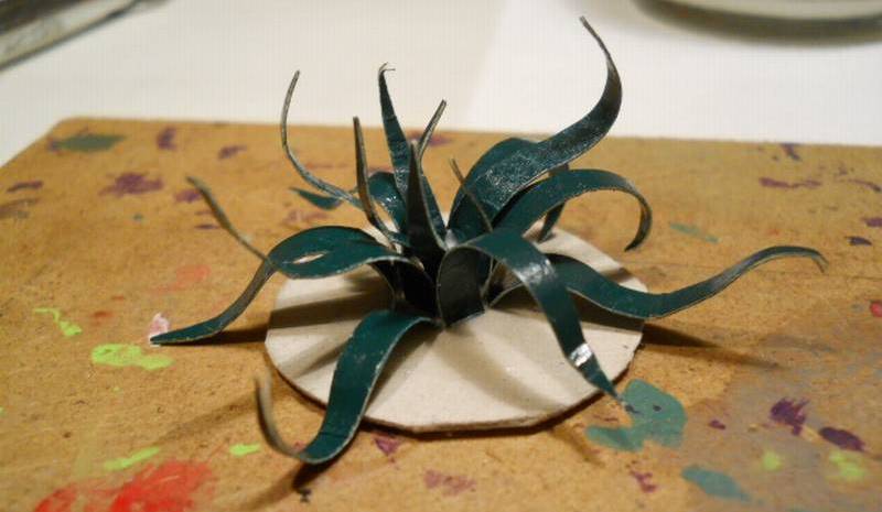 Agave autocostruita in cartoncino