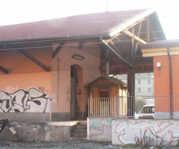 Magazzino merci Rivarolo