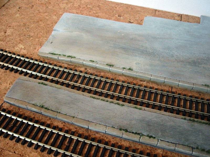 Marciapiede di stazione