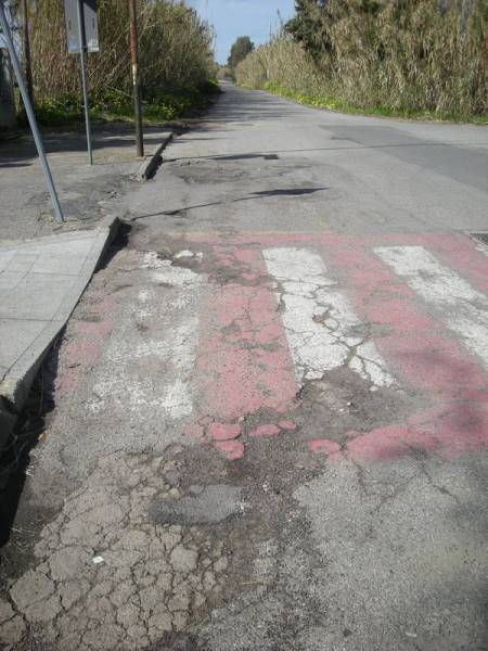 Strada asfaltata