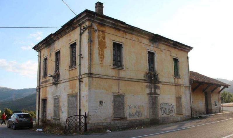 Stazione di Marsiconuovo