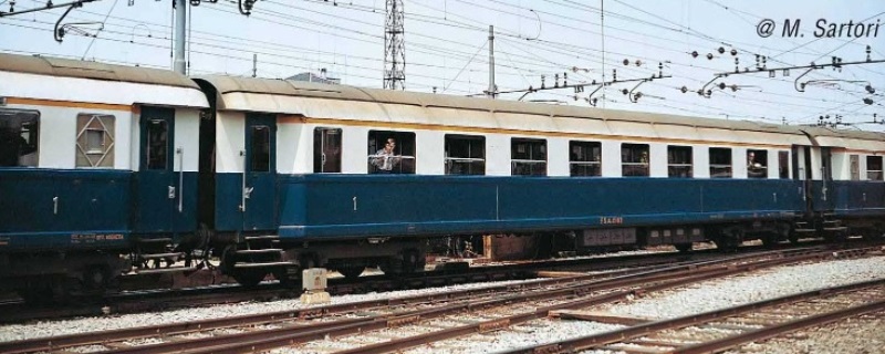 Serie 13.000 tipo 1946 - Az