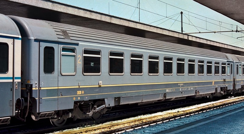UIC-Z1