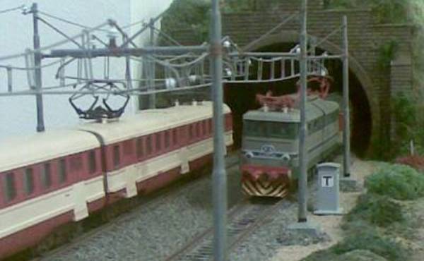 Incrocio fra treni