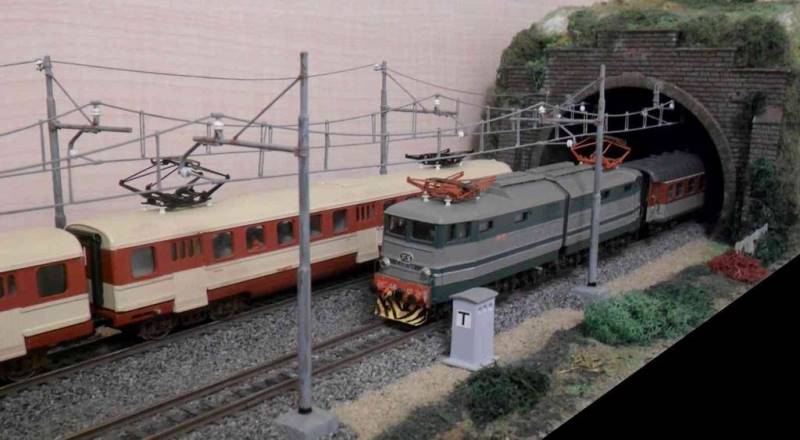 Incrocio fra treni