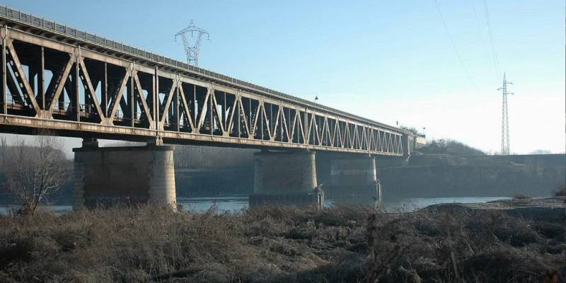 Ponte sul PO
