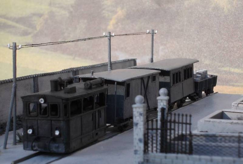 Un tram in bianco e nero