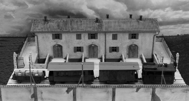 Un tram in bianco e nero