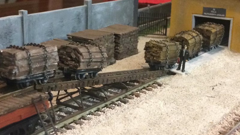 Treno cantiere traverse