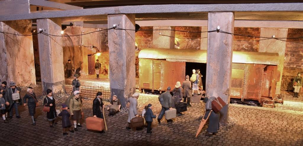 129_diorama ferroviario "Binario 21"