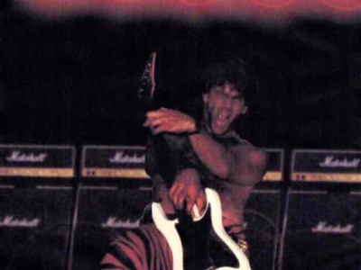 roy on stage.jpg