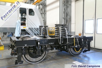 01685117.jpg (244.32 KiB) Visto 5829 volte Carrello con in vista sospensione primaria e secondaria