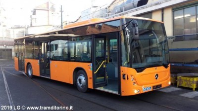 Mercedes Conecto da 12 metri