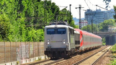 Treno ETR 400 n° 25 trainato nei pressi di Stoccarda