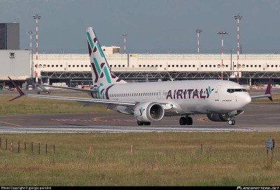 Boeing 737 MAX 8 EI-GFY a Milano Malpensa nei pochi mesi di servizio tra la consegna e la messa a terra.