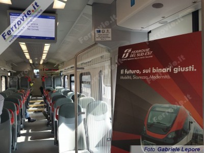 Interni treno Newag Impuls per FSE