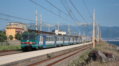 ALe 724.082 a Santa Maria La Bruna nel 2015.