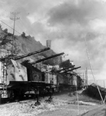 Treno_armato_a_Ceriale_-_Savona_-_27_oct_1944.jpg