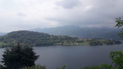 Lago d'Orta nei pressi di Miasino