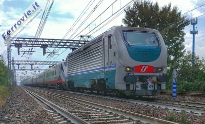 ETR 470 n° 1 in trasferimento dall'impianto Trenitalia di Vicenza allo stabilimento SITAV di Rottofreno dove sarà adattato alla circolazione su rete Greca