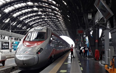 Treno ETR 610 Trenitalia (ex-Cisalpino) nella stazione di Milano Centrale