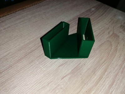 Adattatore per sgocciolamento resina