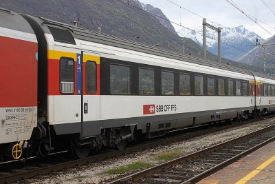 Vettura tipo IV nella nuova livrea SBB