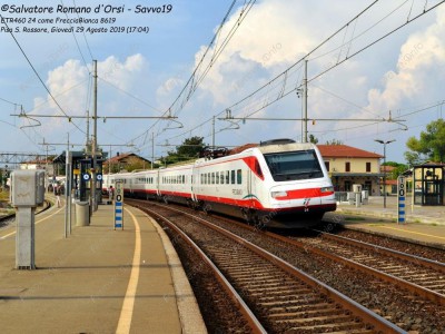 Un treno ETR 460 mentre espleta un Frecciabianca