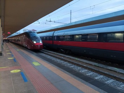 Treno ETR 575 &quot;Italo&quot; per Roma Termini a Torino Porta NUova