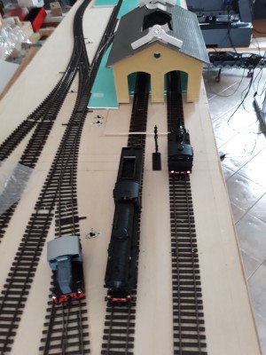 Particolare ingresso rimessa locomotiva