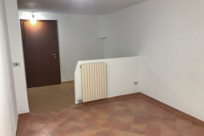 2022 04 20 - stanza plastico 2.jpg