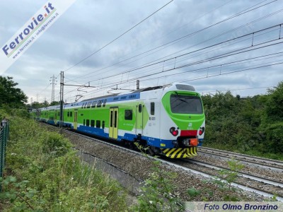 15255101.jpg
