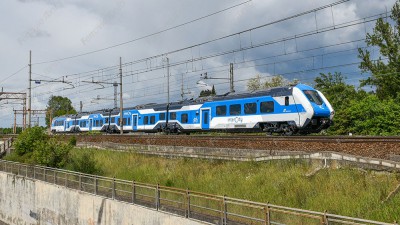 Treno HTR 412 in allestimento Intercity