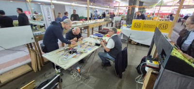 Il team del GasTT al lavoro per avviare il plastico modulare a Norma GasTT