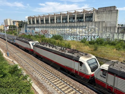 normal_demolendo_E_402B_Trenitalia_2.jpeg