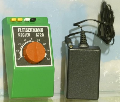 2017119232957_fleischmann-6720-controller-transformer-unboxed-3511-p.jpg