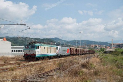 E 494.505 in arrivo a Vado Ligure da Velim.